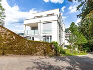 Modernes Wohnen nahe der Dengler Klinik: Neubau mit Terrasse im Grünen - Baden-Baden