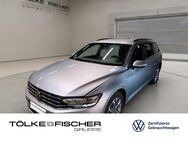 VW Passat Variant, 2.0 TSI Business, Jahr 2022 - Krefeld