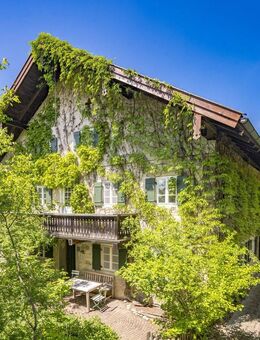 Denkmalgeschützte Rarität: Zauberhafter Hof von 1650 in idyllischer Lage mit Alpenblick - Eglfing