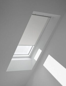 Verdunklungsrollo DKL SK06 1025SWL, VELUX, verdunkelnd, ohne Bohren, in Führungsschienen, VELUX »Pick & Click!«, weiße Führungsschienen & Griffleiste