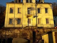 Niveauvolle 4-Raumwohnung in Pirna mit Terrasse, Garten, Kaminofen, Garage und Elbblick in Südlage! - Pirna