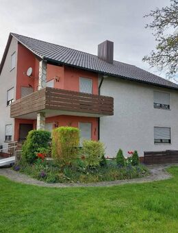 Gepflegtes Zweifamilienhaus mit Ausbau Potenzial in Dürrwangen - Dürrwangen