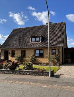 +++ Großzügiges Einfamilienhaus mit möglicher ELW und Garage auf tollem Grundstück +++ - Medelby