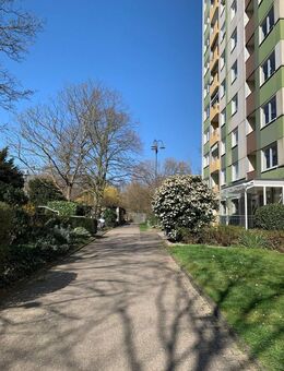 SANKT AUGUSTIN top, helle renovierte 3 Zi. ETW, ca. 84 m² Wfl., Küche Diele, neues Bad, Westbalkon - Sankt Augustin