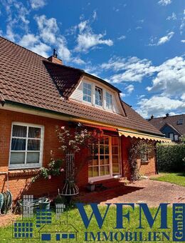 Charmante 2,5-Zimmer-Wohnung mit Terrasse, Garage und Garten in Kaltenkirchen - Kaltenkirchen
