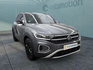 VW T-Roc, 1.0 TSI Style IQ Light Pro 18, Jahr 2024 - München