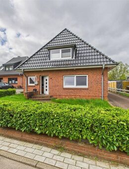 **Einfamilienhaus mit Bauland in TOP-Lage** - Husum (Schleswig-Holstein)