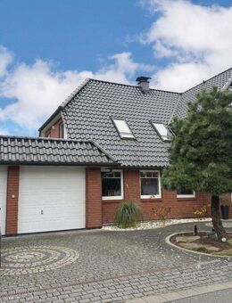 Exklusive Doppelhaushälfte in gefragter Lage von Bremerhaven-Wulsdorf zu verkaufen. - Bremerhaven