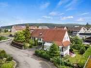 Eine Heimat für die ganze Familie - Einfamilienhaus mit angebauter Doppelhaushälfte und ELW - Steißlingen