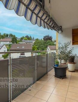 GERÄUMIGE 4 ZIMMER-WHG. MIT BALKON & AUßENSTELLPLATZ IN PFULLINGEN! - Pfullingen
