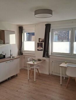 Wunderschöne & liebevoll eingerichtete, löffelfertige Wohnung in Köln Mülheim - Köln