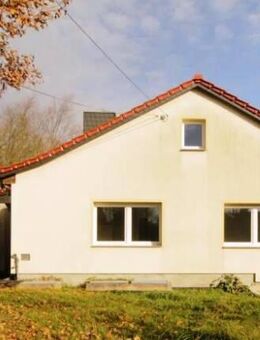 Einfamilienhaus in Hanglage - Weinberge Naumburg/Saale- erleben Sie Harmonie von Idylle und Komfort - Naumburg (Saale)