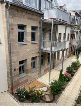Terrassenwohnung in einem außergewöhnlichen Ambiente! Einbauküche - Fürth