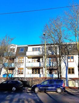 Helle 2-Zimmer-Wohnung mit Balkon! - Plauen