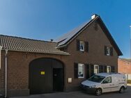 Provisionsfrei! Dreiseithof mit parkähnlichem Garten in zentraler Lage von HS-Karken - Heinsberg