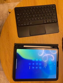 iPad Air 4. Generation Apple Pencil und Tastatur - Oberhausen