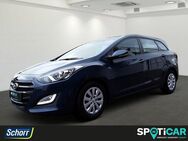 Hyundai i30 blue Kombi 1.4 - Erfurt