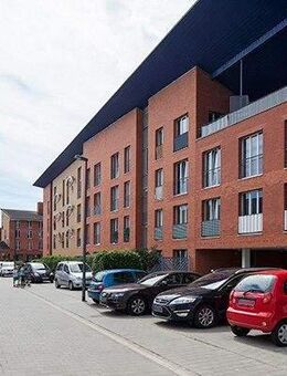 2-Zimmer-Erdgeschosswohnung mit Terrasse/kleinem Garten! - Frankfurt (Main)