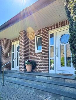 Zweifamilienhaus in Südlohn - ideal für Jung & Alt mit Garten, Garage & PV-Anlage! - Südlohn