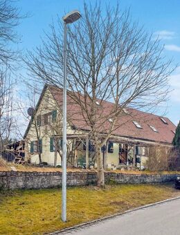 Vermietetes Einfamilienhaus mit Hof und Garten in Dürrwangen - Dürrwangen