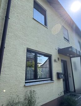 **Gemütliches Reihenmittelhaus mit viel Potenzial - Ihr Platz zum Wohlfühlen!** - Gersthofen