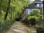 HH-Bergstedt: 4-Zimmer-Maisonettewohnung mit Dachterrasse und zwei Stellplätzen - Hamburg