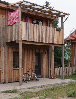 Charmantes Gebäude mit Modernisierung - Britz