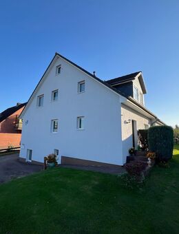 Doppelhaus mit 5 Wohnungen auf grossem Grundstück in Techau - Ratekau