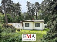 Sanierungsbedürftiges Einfamilienhaus im Bungalowstil mit Gäste- und Garagenhaus - Schönwalde-Glien