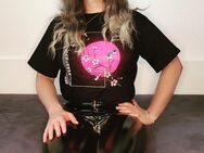 Sissy-Herrin bietet online Sklavenerziehung - Frankfurt (Main)