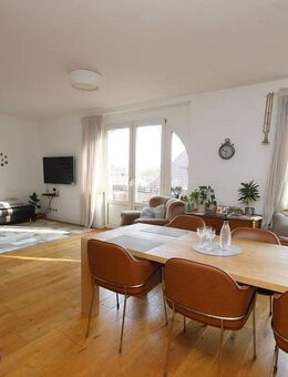 Stilvoller Altbau trifft modernes Wohngefühl - Wohnung in bester Lage nahe der Aue - Kassel