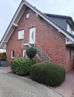 Charmante 1,5-Zimmer-Wohnung mit Badewanne & Dusche - ruhige Lage, separater Eingang - Delmenhorst