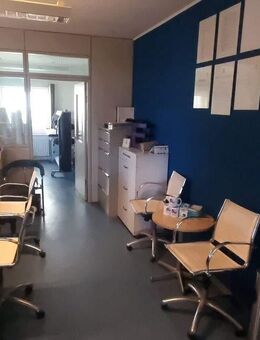 ++ VIEL PLATZ FÜR IHR UNTERNEHMEN - Büro mit Lagerhalle ++ - Höhndorf