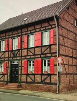 Denkmalgeschütztes Einfamilienhaus mit großem Garten in Erftstadt-Friesheim - Erftstadt