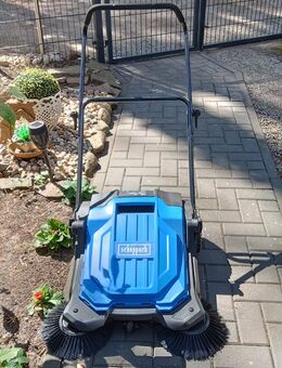 Biete eine Scheppach Handkehrmaschine, ca. 5/6 mal benutzt, 35,00 € - Wietze