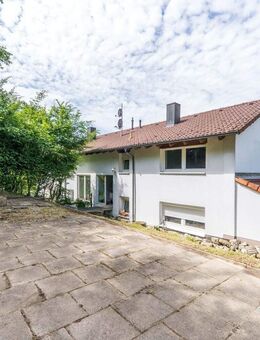 Viel Platz zum Wohlfühlen: Familienfreundliche Doppelhaushälfte mit Garten in Wehr-Öflingen - Wehr (Baden-Württemberg)