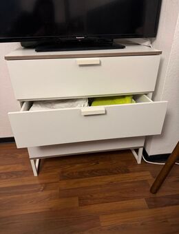 Weiße Kommode - Oberursel (Taunus) Stierstadt