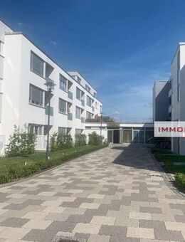 IMMOBERLIN.DE - Wunderbare Aussichten! Moderne Wohnung mit Balkon am Ruppiner See - Neuruppin