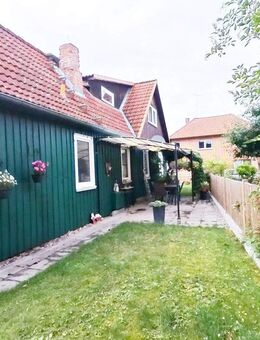 Flexibles Wohnkonzept: Ideal für Eigennutzer & Investoren - DHH mit drei Einheiten in Eldingen - Eldingen