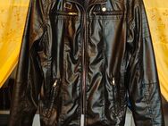 schwarze leichte Kunstlederjacke Gr. L - Tangermünde
