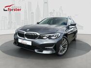 BMW 320 d Tour. xDrive LuxuryLine AHK ACC PanoDach - Kirchendemenreuth