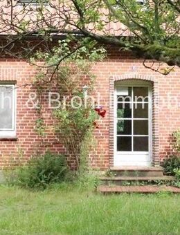 Idyllisch gelegenes EFH auf großem Grundstück - provisionsfrei für den Käufer - Garstedt