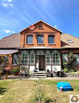 Familienfreundlich! Großzügiges Einfamilienhaus mit Nebengebäude und Garage - Ebstorf (Klosterflecken)