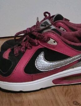 Mädchen Nike Schuhe 31,5 - Schwanewede