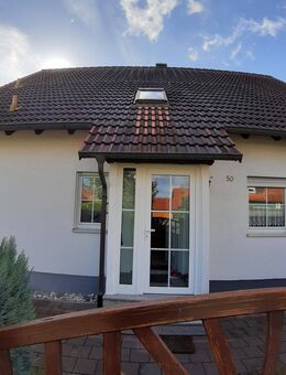 Freistehendes Einfamilienhaus - Oberdachstetten