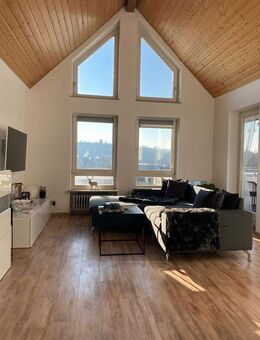 Schöne 2-Zimmer Maisonetten-Wohnung mit Einbauküche, Balkon und Tiefgaragenstellplatz - Backnang