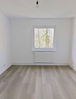 Ihr neues Wohlfühlzuhause: Helle 3-Zimmer-Wohnung mit modernem Wannenbad - Nordenham
