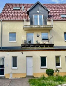 Energieeffiziente 3-Raumwohnung mit Balkon und Stellplatz in Bitterfeld - Bitterfeld-Wolfen