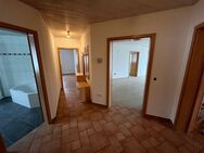 Helle 3-Zimmer Wohnung in ruhiger Lage zu vermieten! - Neustadt (Aisch)