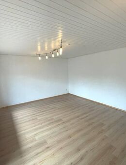 Neuwertige 4 Zimmer-Wohnung in bester Lage für gehobene Ansprüche! - Mutlangen